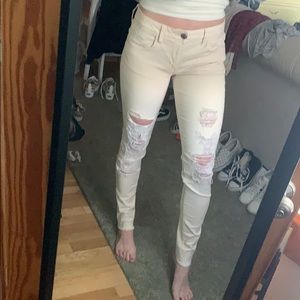 American Eagle White Jeans